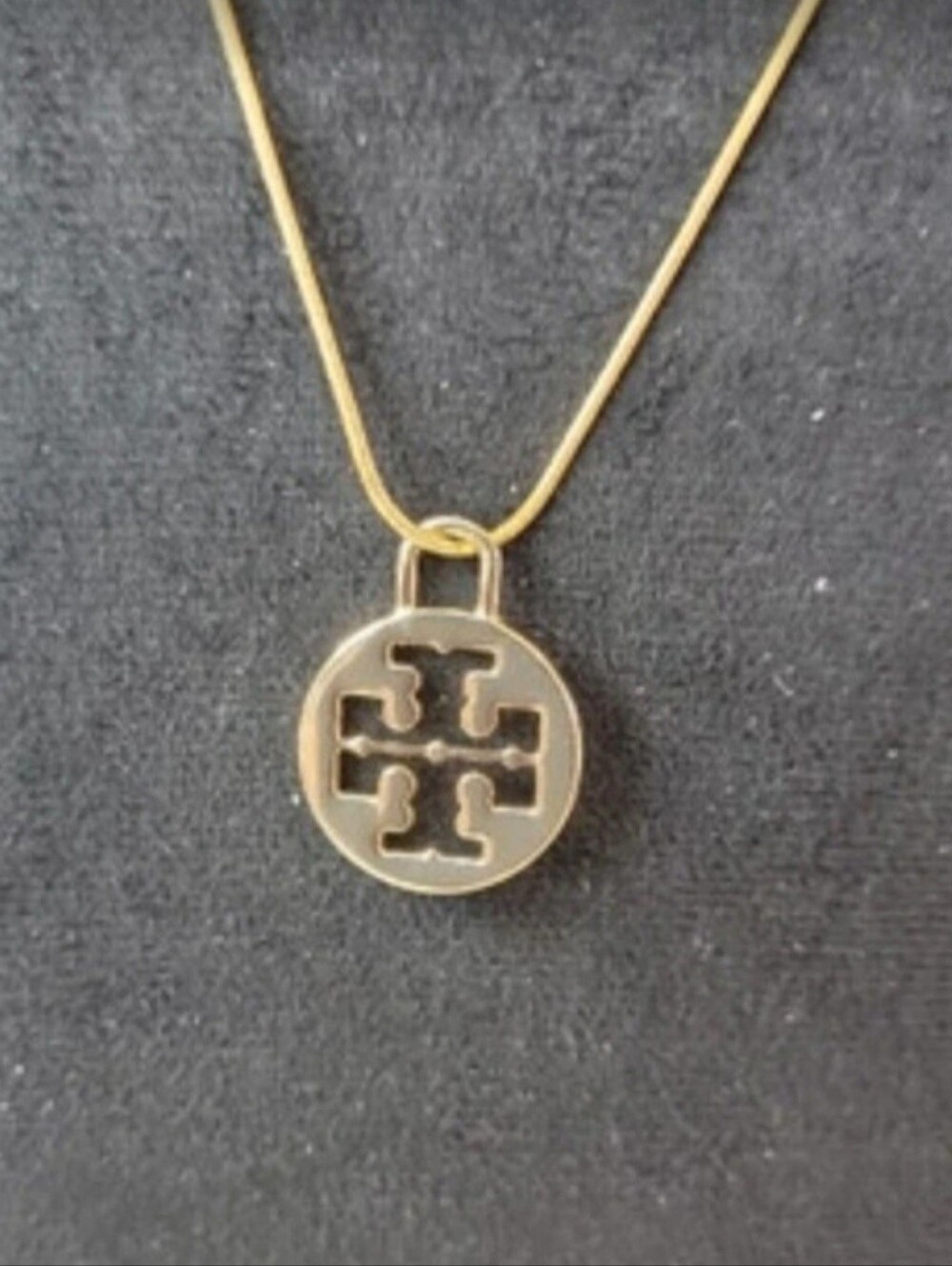 NWOT Tory Burch Logo Necklace